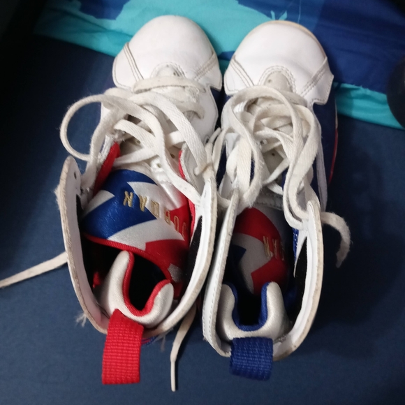 Shoes - Picture 1 of 6